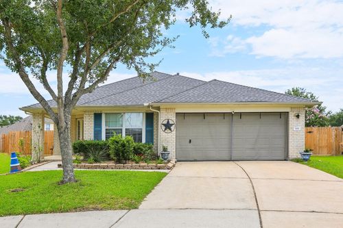 3211 Waterglen Ct, League City, TX, 77573-6335 | Card Image