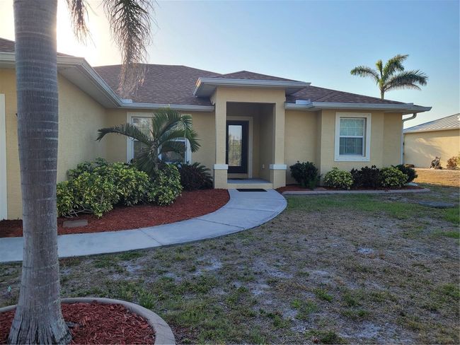 9458 Modesto Cir, House other with 3 bedrooms, 2 bathrooms and null parking in PORT CHARLOTTE FL | Image 42