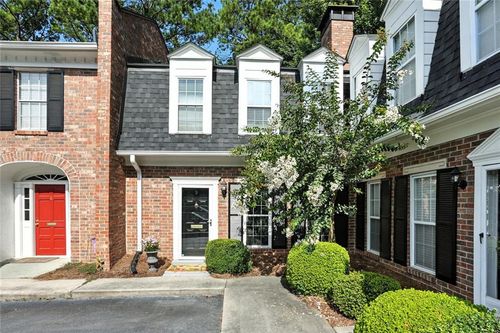 9 Independence Pl Nw, Atlanta, GA, 30318-1506 | Card Image