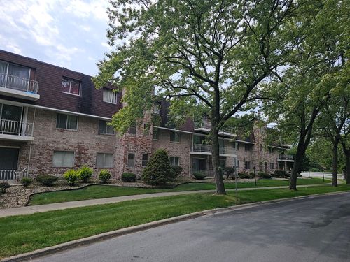apt-306-3235 Manor Dr, Lansing, IL, 60438-3650 | Card Image