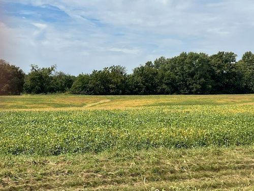 00 Wells Ferry Rd, Pleasant Valley, IA, 52767 | Card Image