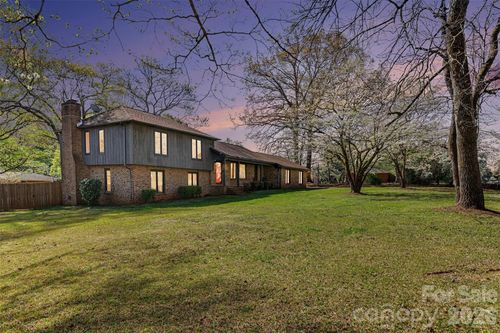 1226 Twin Lakes Rd, Rock Hill, SC, 29732-9652 | Card Image