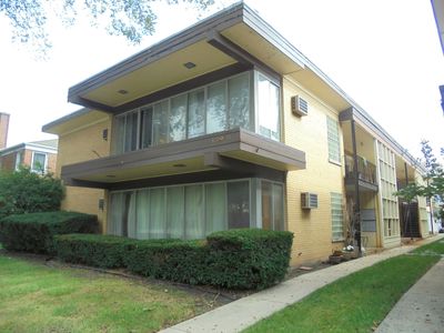 5 - 1209 N Harlem Avenue, Condo with 1 bedrooms, 1 bathrooms and 1 parking in Oak Park IL | Image 1