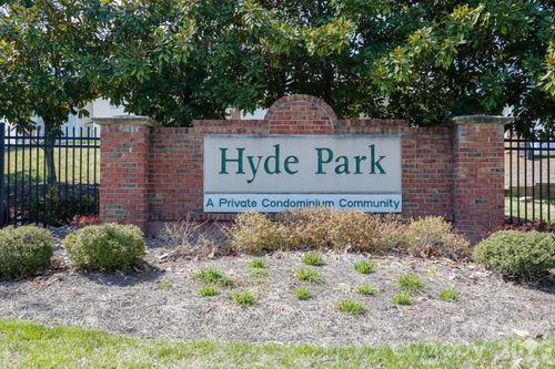 10669 Hill Point Ct, Charlotte, NC, 28262-2671 | Card Image