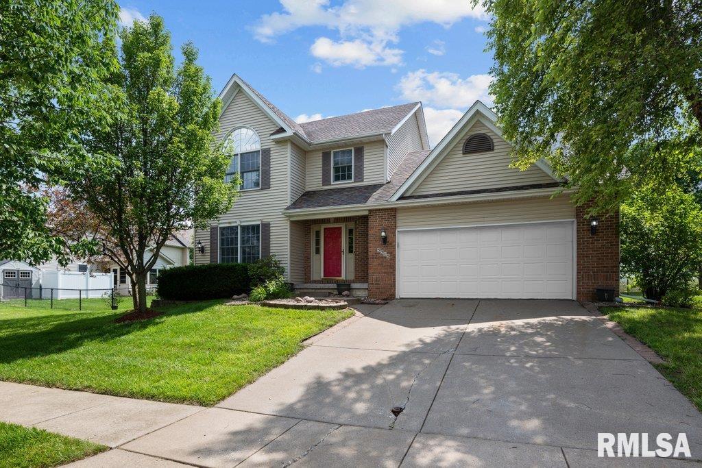 Shawnee Dr, Davenport, IA 52804