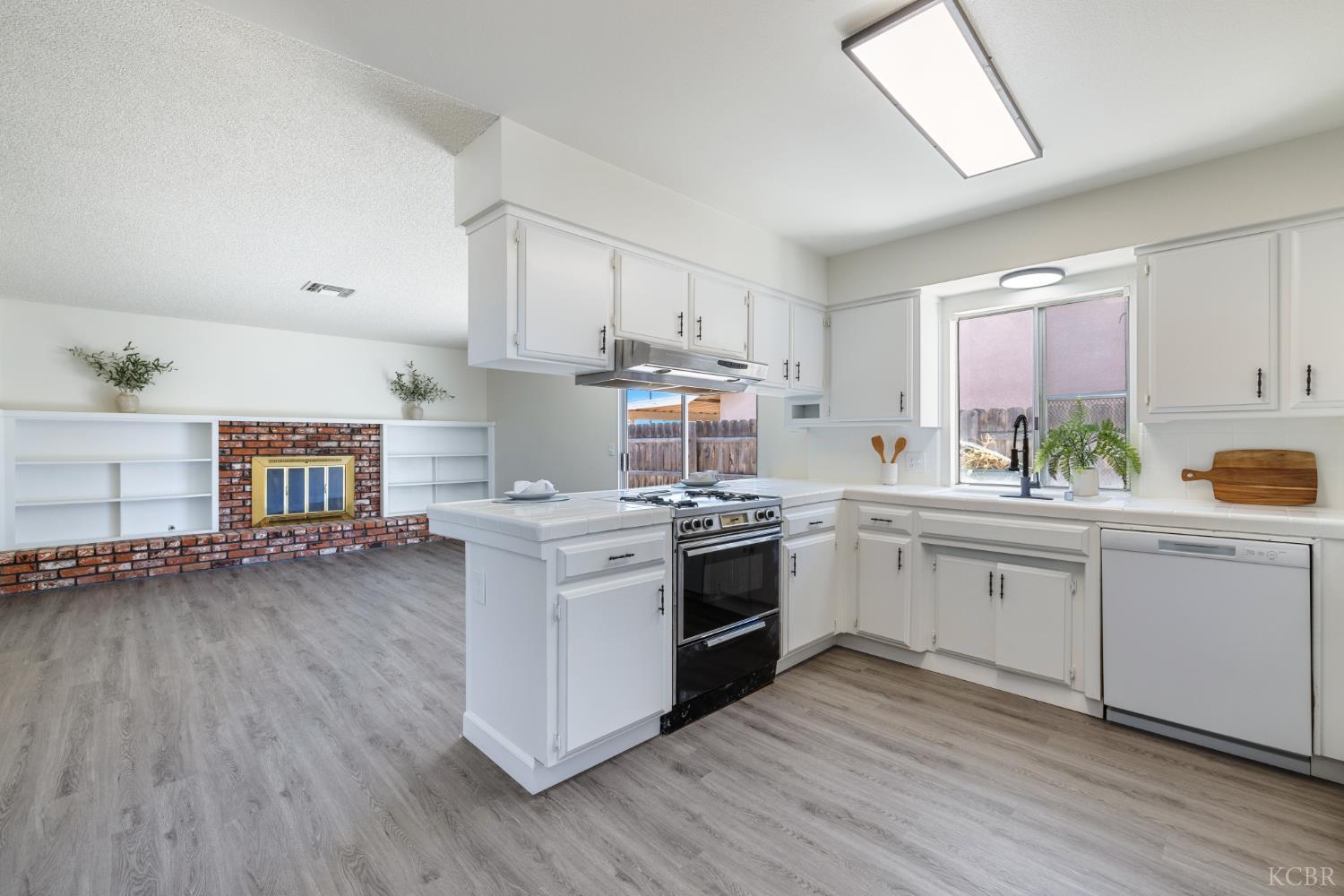 Residential in Hanford 4