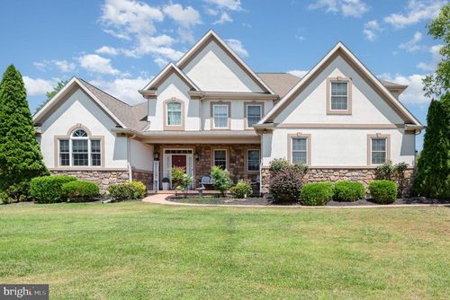 2452 Mercedes Ct, HARRISBURG, PA, 17112-6029 | Card Image