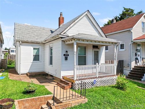 4539 Newport Ave, Saint Louis, MO, 63116-2409 | Card Image