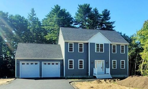 5 Seipet St, Carver, MA, 02330-1713 | Card Image