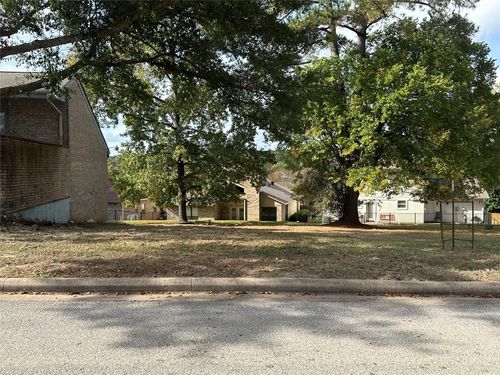 654 Cherry Hills Dr, Huntsville, TX, 77340 | Card Image