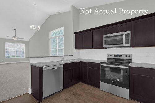 1985 Iselin St, Newark, OH, 43055-4080 | Card Image