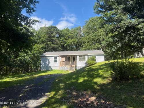 2186 Spring Dr, Bushkill, PA, 18324-8655 | Card Image