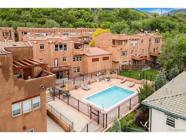 10 Taos Pl, House attached with 2 bedrooms, 2 bathrooms and null parking in Manitou Springs CO | Image 4
