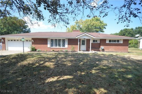 999 Howard Dr, Tallmadge, OH, 44278-1633 | Card Image