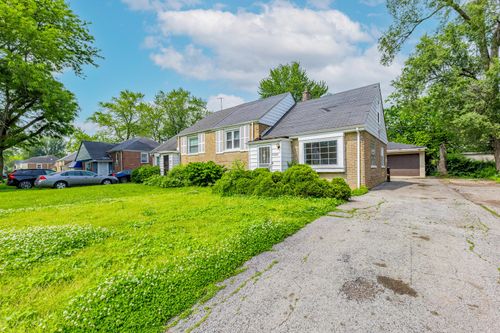 9626 Oglesby Ave, Chicago, IL, 60617-4866 | Card Image