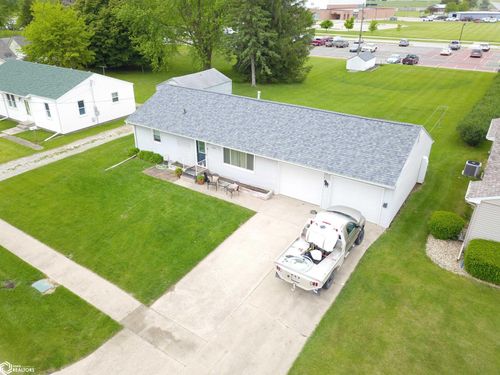 1507 Prince St, Grinnell, IA, 50112-1334 | Card Image