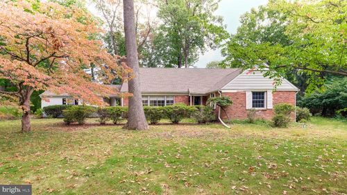 232 Spruce Tree Rd, WAYNE, PA, 19087-3716 | Card Image