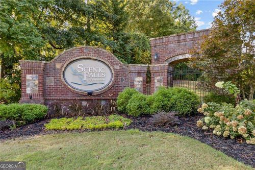319 Water Oak Trl, Hoschton, GA, 30548-3190 | Card Image