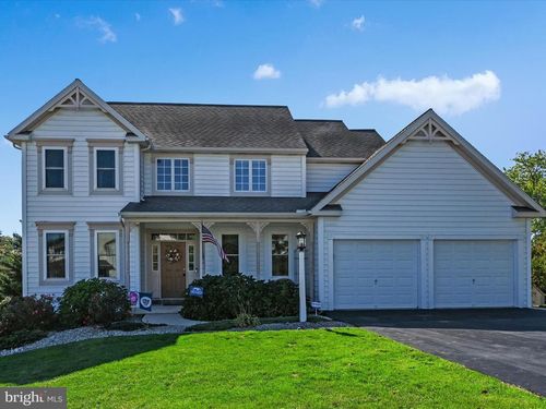 9 Bullrush Ldg, ELIZABETHTOWN, PA, 17022-9351 | Card Image