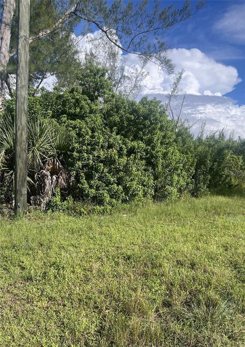10713 Mangrove Cir, Port Charlotte, FL, 33981 | Card Image