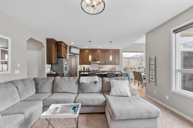 180 Cranston Gate Se, Home with 3 bedrooms, 2 bathrooms and 4 parking in Calgary AB | Image 7