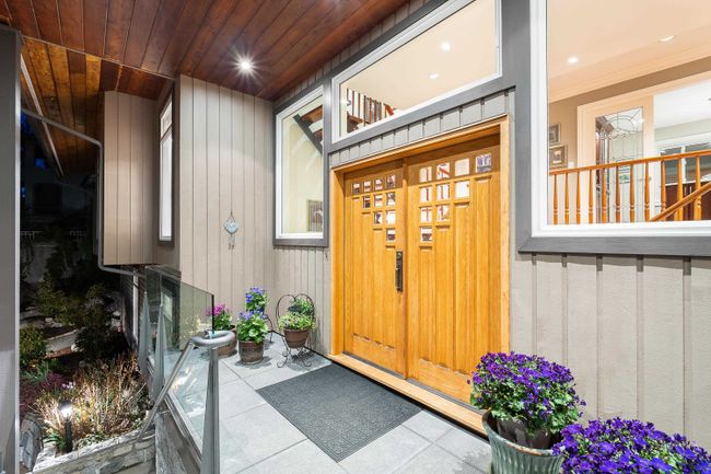 1395 Camridge Road, House other with 6 bedrooms, 3 bathrooms and 6 parking in West Vancouver BC | Image 5
