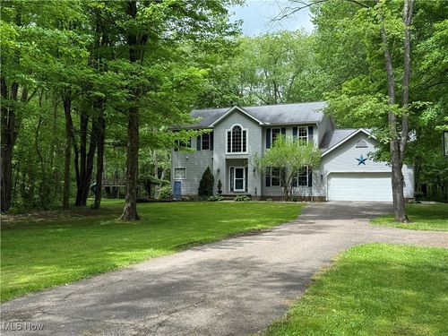 647 Benedict Leavitt Rd, Leavittsburg, OH, 44430-9755 | Card Image