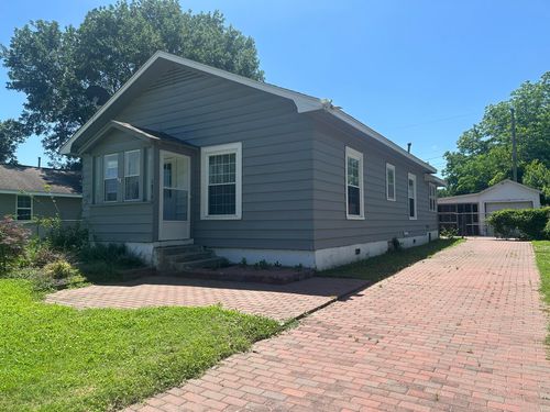 1839 D St Ne, Miami, OK, 74354-2745 | Card Image