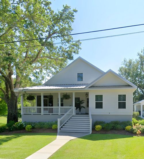 408 Gulf View Ave, Long Beach, MS, 39560-6228 | Card Image