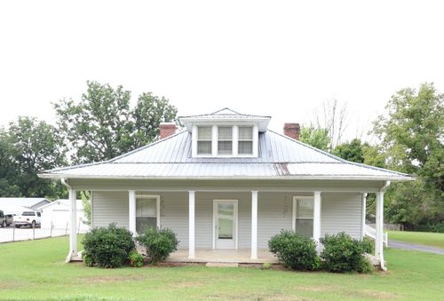 8 Brush Creek Rd, Brush Creek, TN, 38547-5027 | Card Image