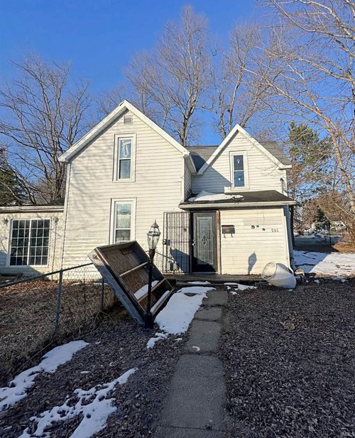 701 Park St, Loogootee, IN, 47553-2317 | Card Image