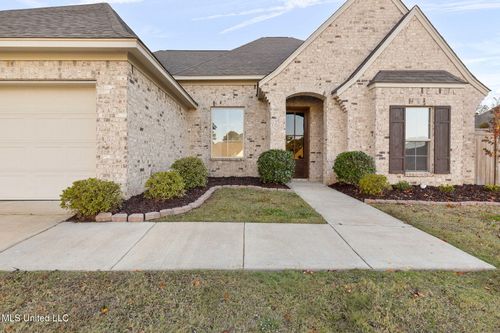 155 Magnolia Place Cir, Brandon, MS, 39047-8814 | Card Image