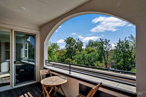 apt-202-79 Aikens Rd, Eagle, ID, 83616-7767 | Card Image