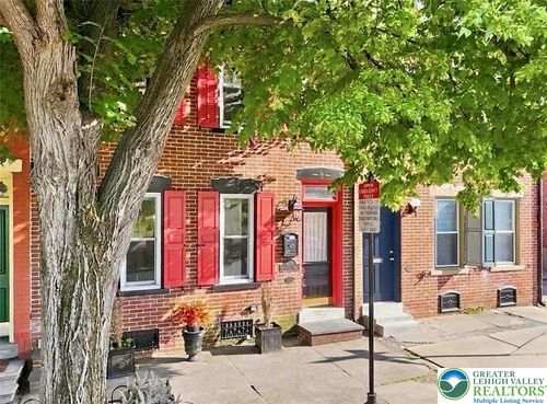 1020 Chew St, Allentown, PA, 18102-3854 | Card Image