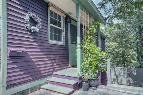 19 Prospect St, Woodstock, VT, 05091-1287 | Card Image