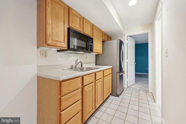 2912 Oakton Ridge Cir, House other with 5 bedrooms, 4 bathrooms and null parking in OAKTON VA | Image 52