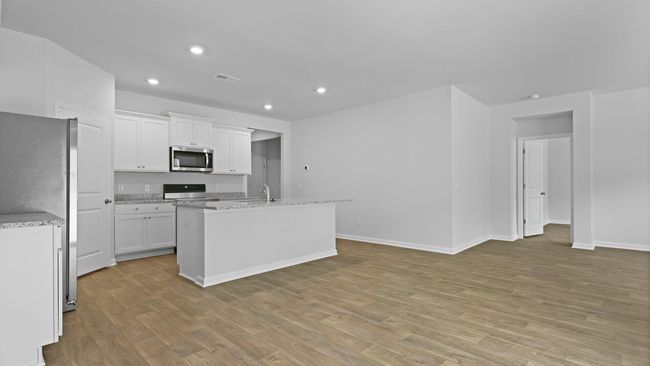 Cali_Electric_white_7 | Image 8