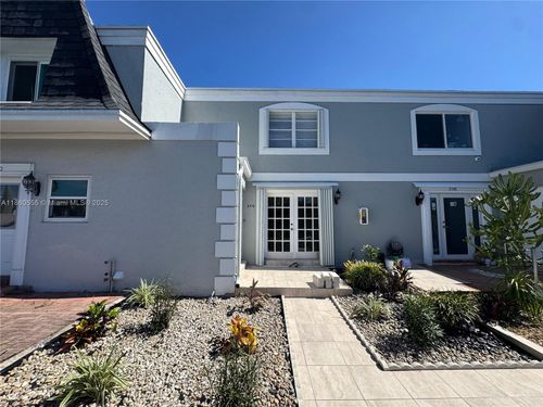 34-2318 Ne 7th St, Hallandale Beach, FL, 33009-2875 | Card Image