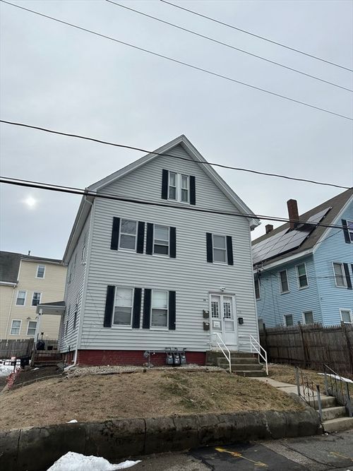 34 Enterprise St, Brockton, MA, 02301-2562 | Card Image