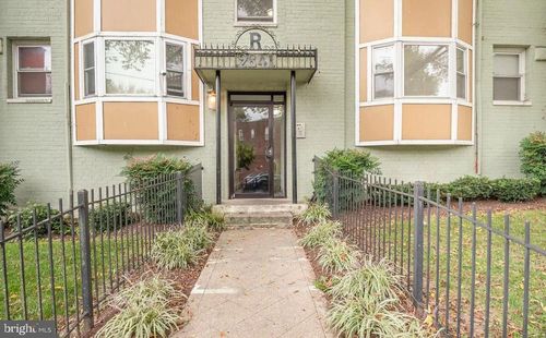apt-203-2841 Gainesville St Se, WASHINGTON, DC, 20020-2658 | Card Image
