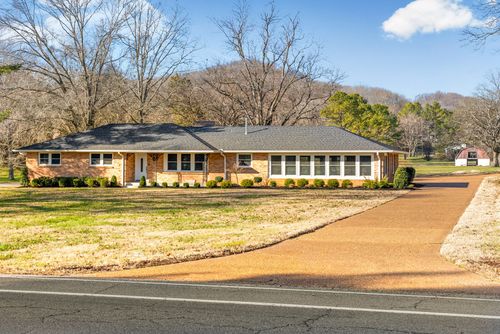 4643 Clarksville Pike, Nashville, TN, 37218-1520 | Card Image