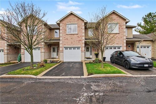 44-81 Valridge Dr, Ancaster, ON, L9G5B6 | Card Image