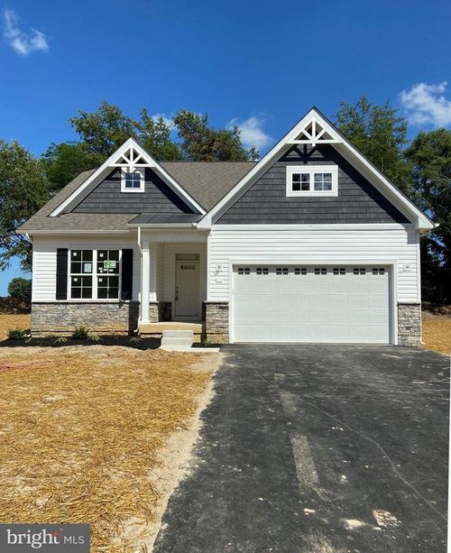 124 Turnabout Ln, HUNTINGTOWN, MD, 20639-3700 | Card Image