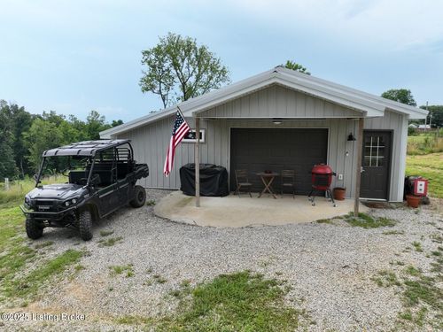 9068 Mackville Rd, Springfield, KY, 40069-9771 | Card Image
