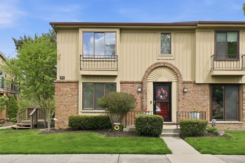 41626 Bedford Dr, Canton, MI, 48187-3704 | Card Image