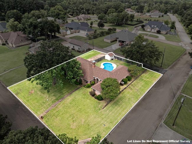 1307 Spring Tree Ln, House other with 3 bedrooms, 3 bathrooms and null parking in Kilgore TX | Image 4