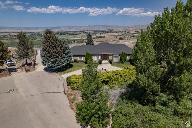 1416 E Valley View Dr, House other with 4 bedrooms, 3 bathrooms and null parking in Wellington UT | Image 60