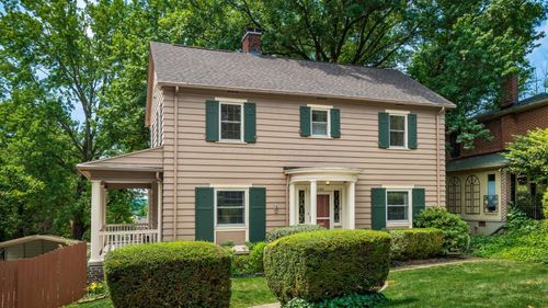 644 Fairmont Ave, Zanesville, OH, 43701-2422 | Card Image
