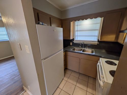 apt-2-650 W Florida St, Beaumont, TX, 77705-5151 | Card Image
