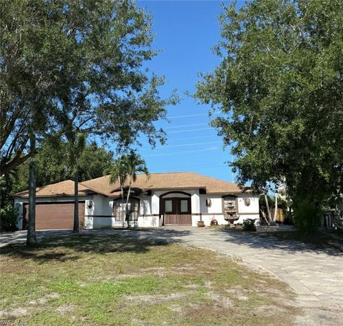 27120 Pinecrest Ln, BONITA SPRINGS, FL, 34135-6233 | Card Image